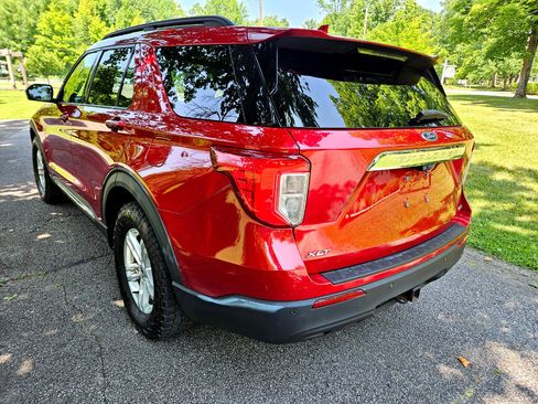 Used 2020 Ford Explorer XLT w/ Class III Trailer Tow Package image 6