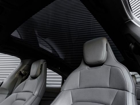 Used 2025 Porsche Taycan RWD image 16