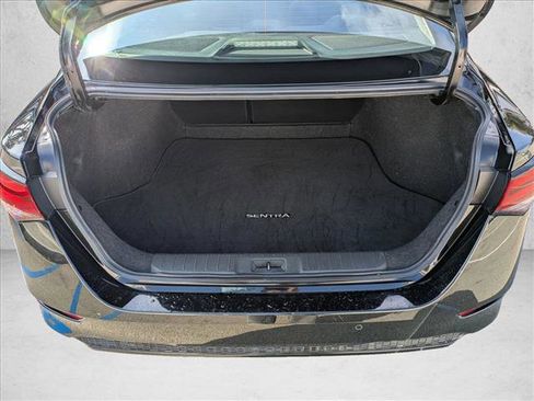 Used 2024 Nissan Sentra SV image 6