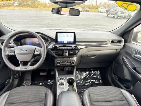 Used 2025 Ford Escape ST-Line Select image 28
