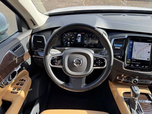 Used 2016 Volvo XC90 T6 Momentum w/ Protection Package Plus image 18