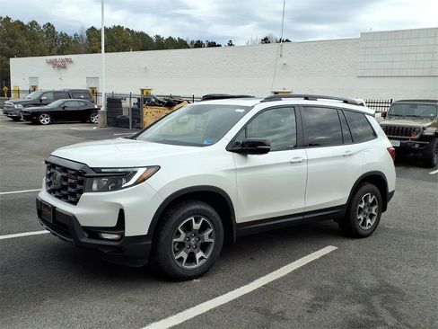 Used 2022 Honda Passport TrailSport image 8