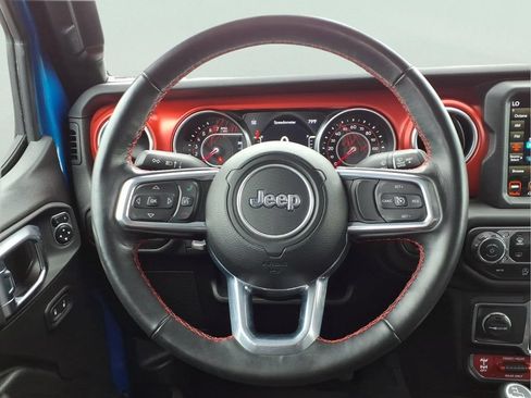 Used 2021 Jeep Gladiator Rubicon AWD/4WD image 5