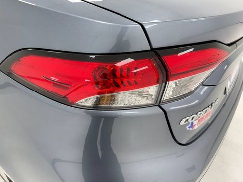 Used 2024 Toyota Corolla LE FWD image 36