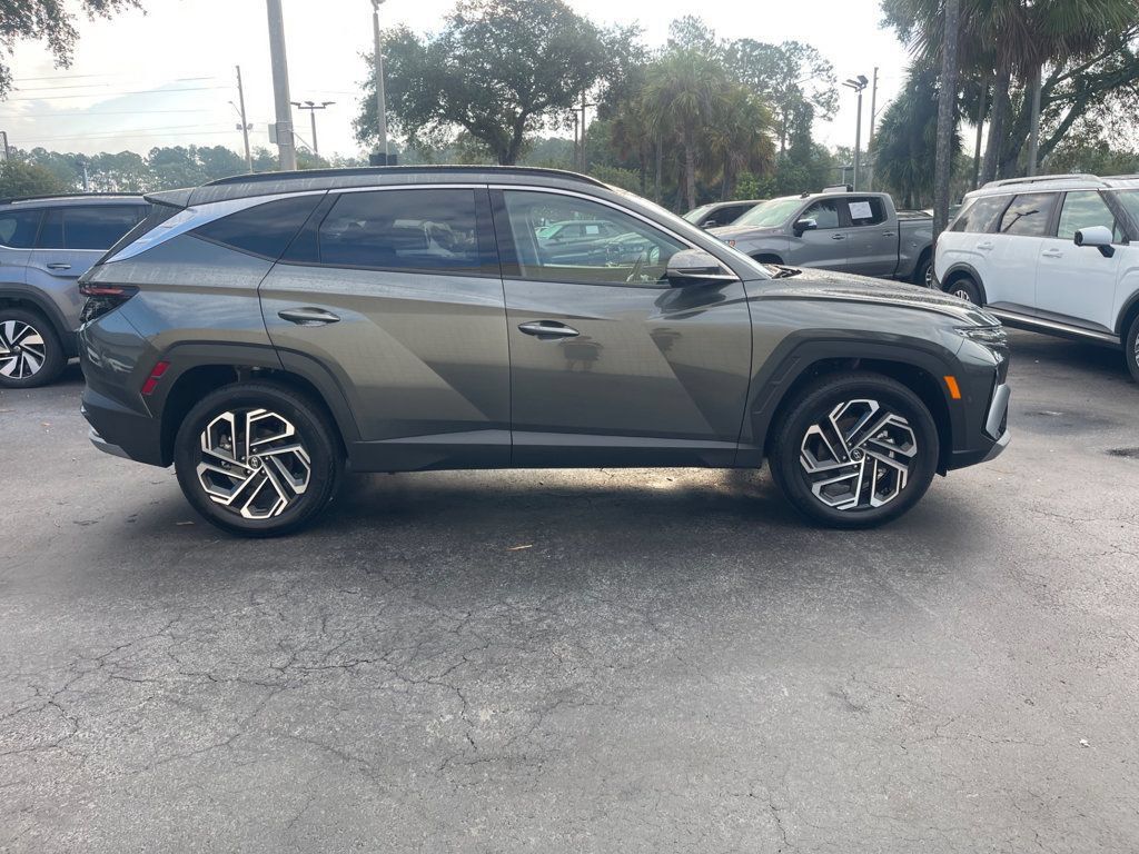 Used 2026 Hyundai Tucson Limited AWD/4WD image 7