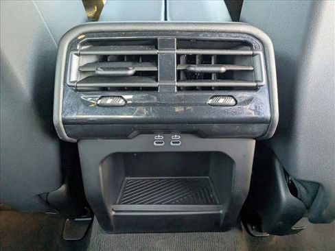 Certified 2024 BMW 530i w/ Premium Package image 16