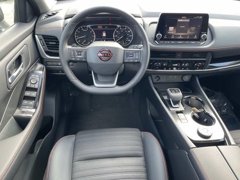 New 2026 Nissan Rogue SV AWD/4WD image 14