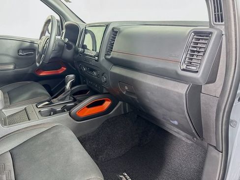 Used 2023 Nissan Frontier PRO-4X w/ Pro Convenience Package AWD/4WD image 32