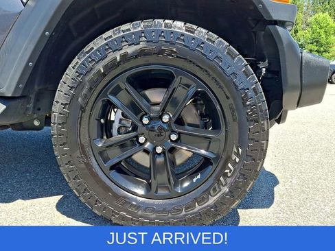 Used 2022 Jeep Wrangler Unlimited Sport AWD/4WD image 8