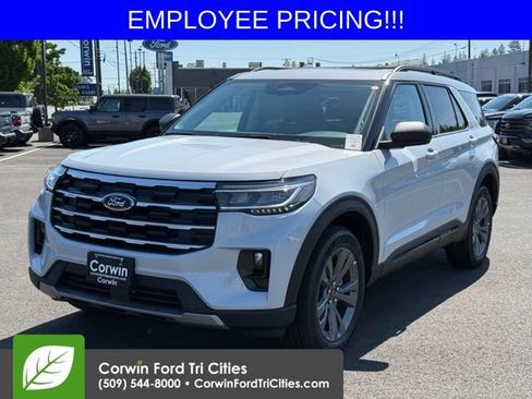 New 2026 Ford Explorer Active w/ Active Comfort Package AWD/4WD image 5