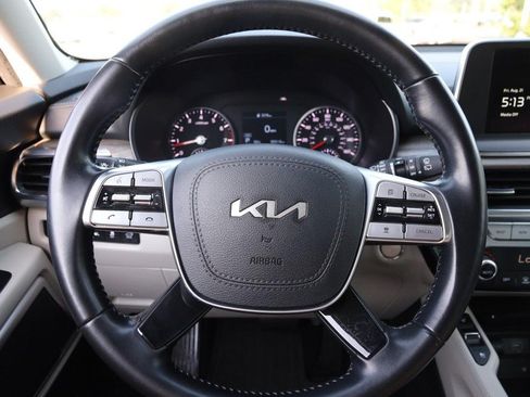 Used 2022 Kia Telluride EX w/ EX Premium Package FWD image 13