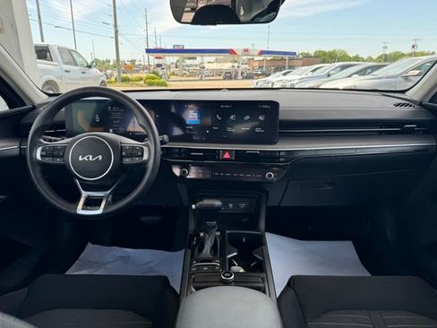 Used 2025 Kia K5 LXS FWD image 7