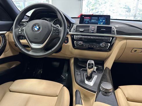 Used 2018 BMW 330i Gran Turismo xDrive image 30