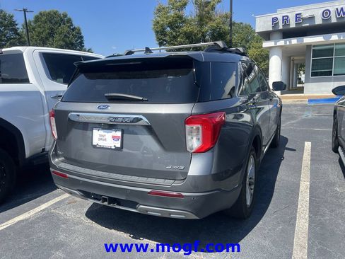 Used 2023 Ford Explorer XLT w/ Equipment Group 202A AWD/4WD image 3