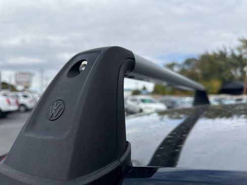 Used 2015 Volkswagen Golf Launch Edition image 25