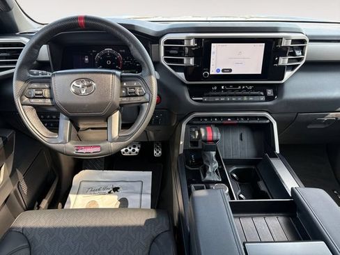 Used 2025 Toyota Sequoia 4WD image 10