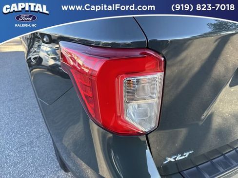 Used 2023 Ford Explorer XLT image 15