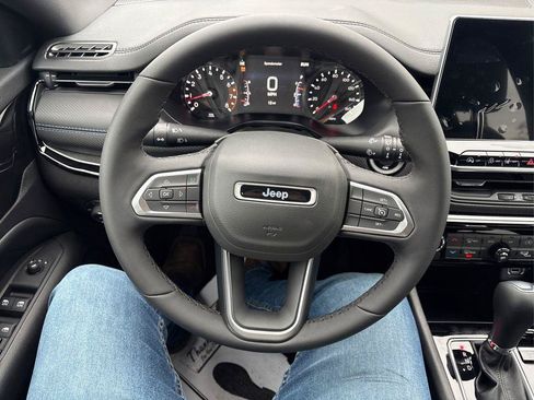 New 2026 Jeep Compass Latitude AWD/4WD image 14