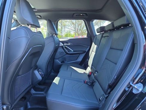 Used 2023 BMW X1 xDrive28i w/ Premium Package image 9