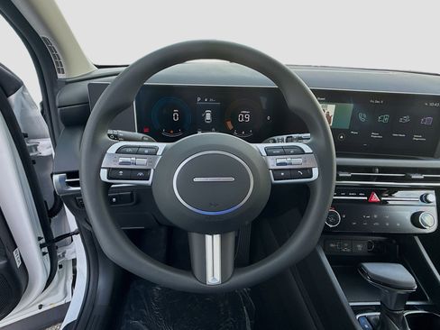 New 2026 Hyundai Tucson SEL image 8