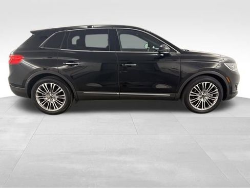 Used 2016 Lincoln MKX Reserve w/ Technology Package image 10