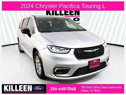 Used 2024 Chrysler Pacifica Touring-L image 1
