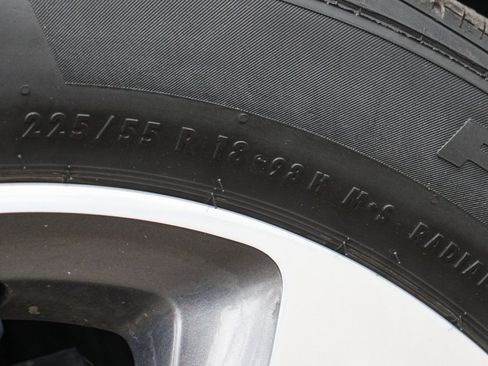 Used 2020 Jeep Cherokee Limited image 40