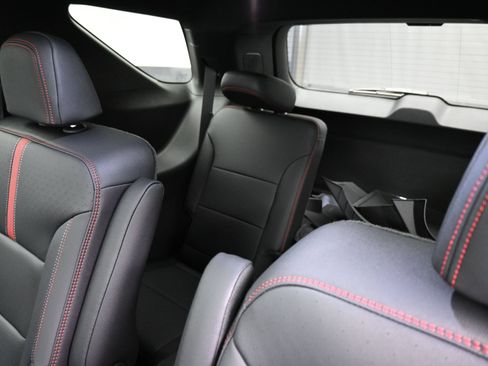 Used 2025 Chevrolet Traverse RS w/ LPO, Floor Liner Package FWD image 19