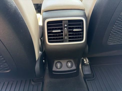 Certified 2022 Kia Sportage EX AWD/4WD image 23