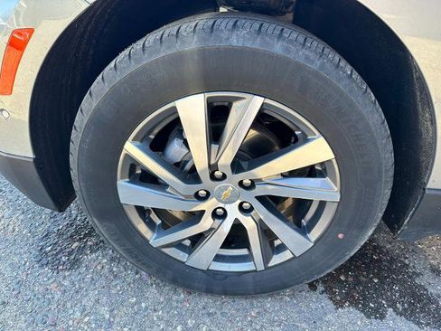 Used 2024 Chevrolet Equinox Premier AWD/4WD image 13