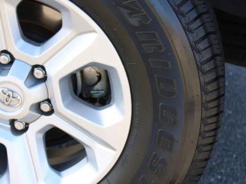 Used 2021 Toyota 4Runner SR5 Premium w/ Moonroof Package image 21