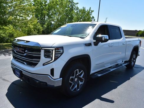 Used 2023 GMC Sierra 1500 SLT w/ SLT Premium Plus Package AWD/4WD image 12