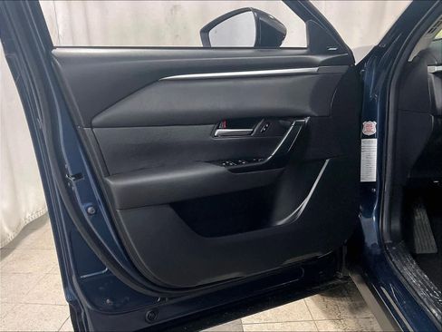 Used 2025 MAZDA CX-50 AWD 2.5 S w/ Premium Package image 9