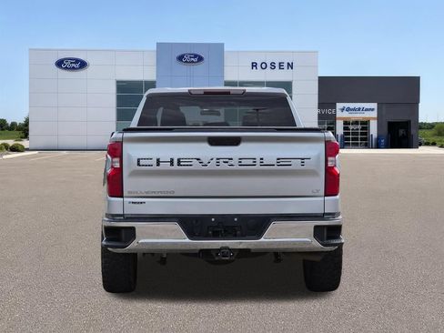 Used 2021 Chevrolet Silverado 1500 LT w/ Work Truck Package AWD/4WD image 4