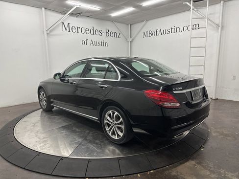 Used 2018 Mercedes-Benz C 300 4MATIC Sedan image 5