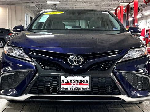 Used 2022 Toyota Camry XSE image 3