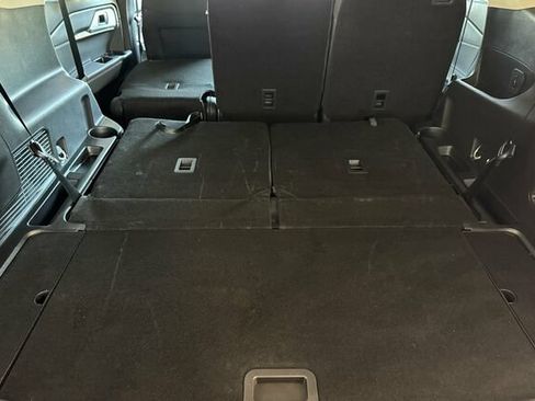 Used 2025 Ford Explorer Active RWD image 16