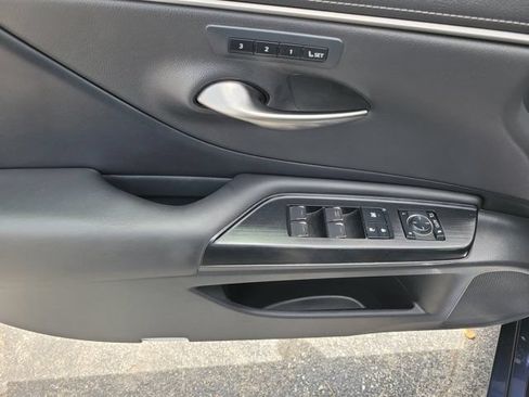 Used 2021 Lexus ES 350 w/ Premium Package FWD image 17
