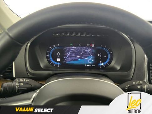 Used 2023 Volvo XC90 B6 Plus w/ Protection Package Premier AWD/4WD image 12