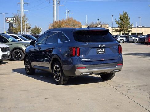 New 2026 Kia Sorento S w/ S Panoramic Sunroof Package FWD image 3