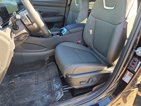 New 2025 Hyundai Santa Cruz Limited image 16