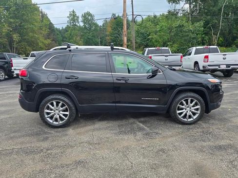 Used 2018 Jeep Cherokee Limited w/ Trailer Tow Group AWD/4WD image 8