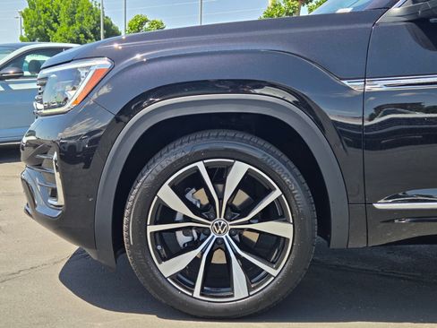 New 2026 Volkswagen Atlas Cross Sport SEL Premium R-Line AWD/4WD image 5