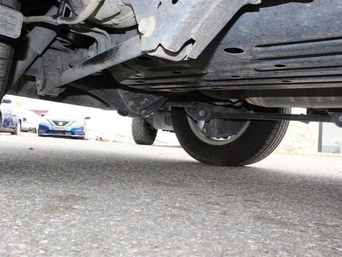 Used 2016 Toyota Land Cruiser image 48