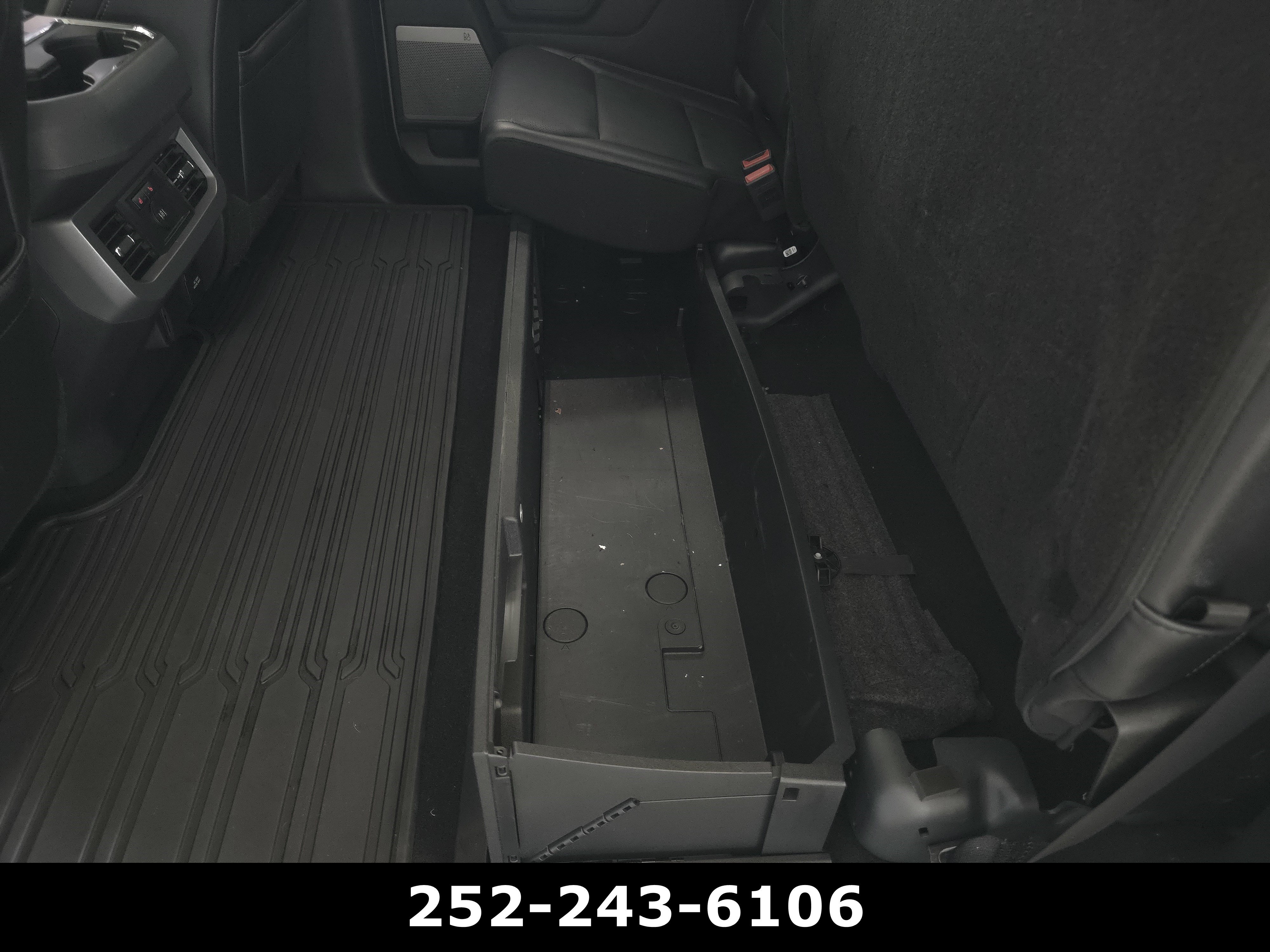 Used 2024 Ford F350 Lariat w/ Lariat Ultimate Package AWD/4WD image 38
