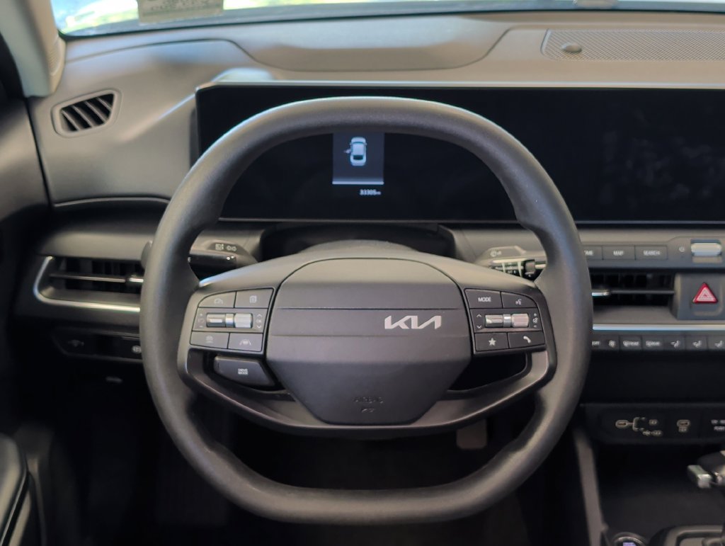 Used 2025 Kia K4 FWD image 16