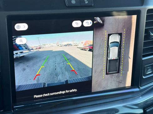 Used 2025 Ford F350 Lariat w/ Black Appearance Package image 19