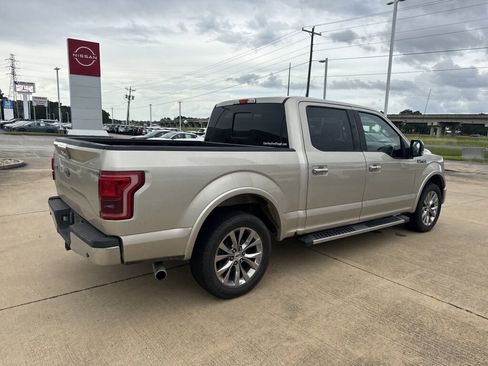 Used 2017 Ford F150 Lariat RWD image 9