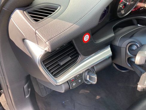 Certified 2023 Porsche Panamera 4 Platinum Edition AWD/4WD image 9