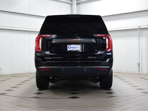 Used 2023 GMC Yukon XL AT4 w/ AT4 Premium Package AWD/4WD image 7